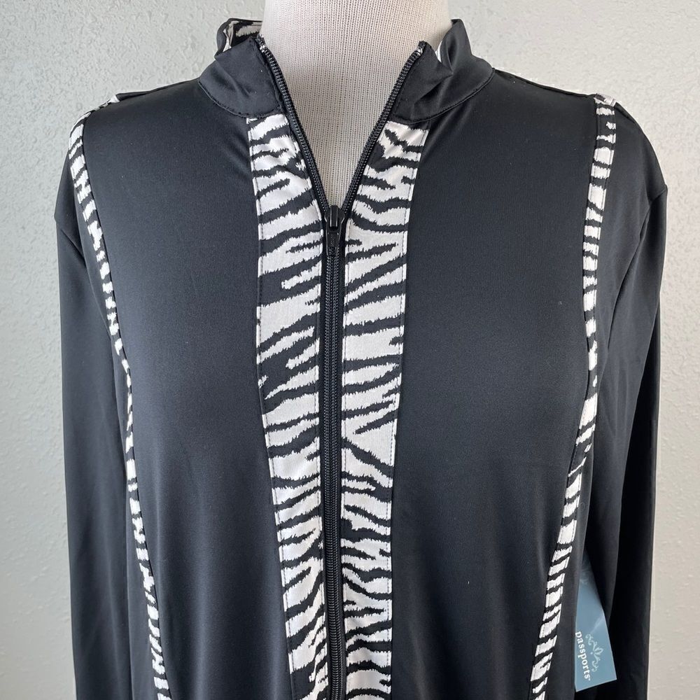 NWT Passports Full Zip Jacket Size M - Picture 2 of 8